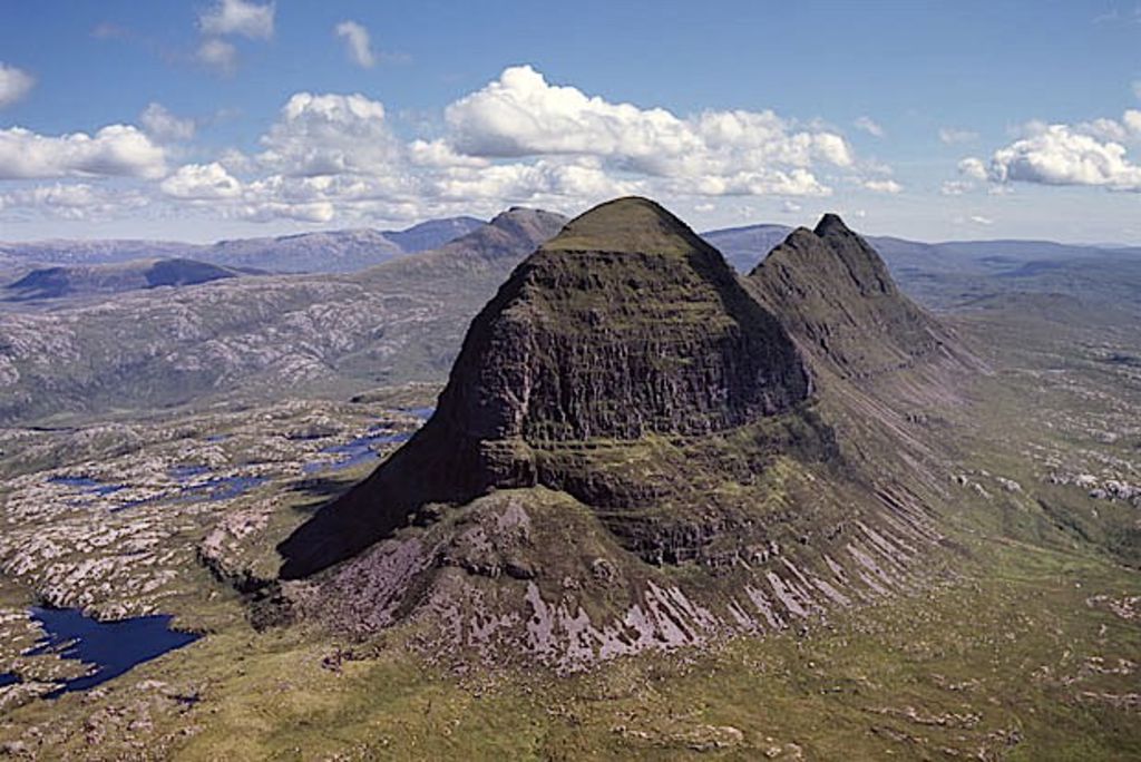 Inverpolly Lodge in Winter